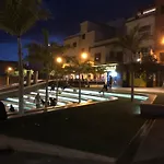 En Victoria Park * Playa de San Juan (Tenerife)